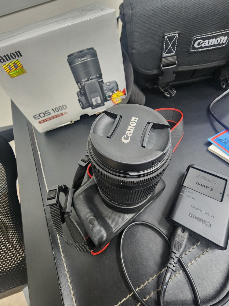 캐논 EOS 100D DSLR 카메라 18-55mm 렌즈 세트로 판매해요.--2