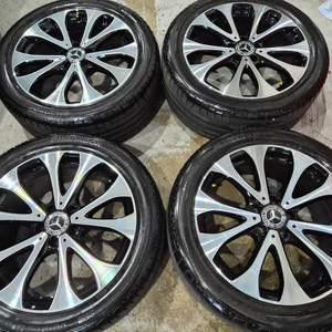 W213 벤츠E클래스 익스클루시브 18인치 순정 휠타이어 판매합니다