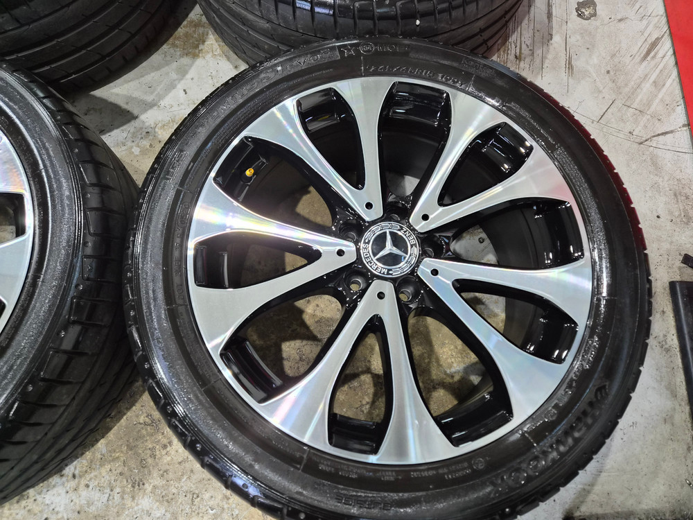 W213 벤츠E클래스 익스클루시브 18인치 순정 휠타이어 판매합니다--1