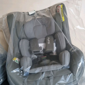 뉴나 프루 카시트 미사용 새상품