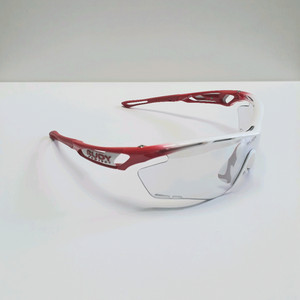 루디프로젝트 트랠릭스 화이트-레드 그라데이션 /미러변색