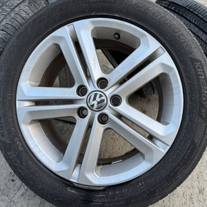 뉴비틀 순정 16인치 휠타이어 세트 판매 (4짝) 이미지