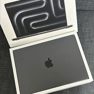 맥북 14 M3 Pro 18gb 1T 블랙