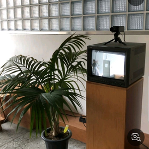 브라운관 모니터 + 아날로그 CCTV