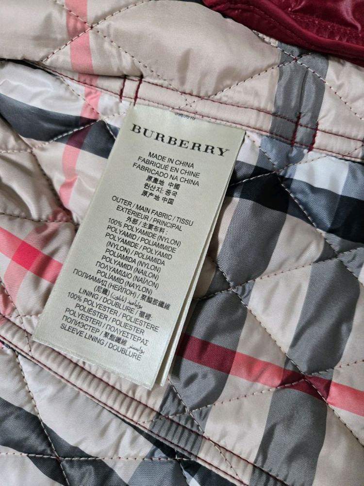 버버리퀼팅 자켓 xs 모자와 털탈부착 가능--7