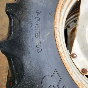 트랙터 타이어16.9-34