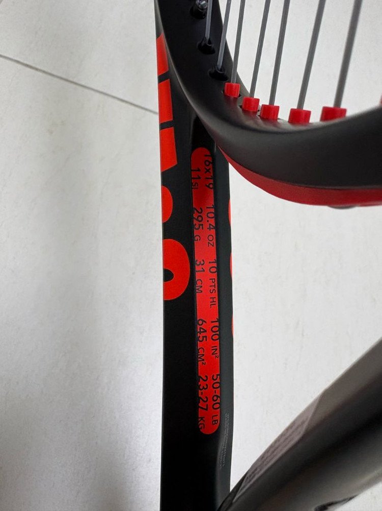 윌슨 클래시 V3 295g 테니스 라켓--3