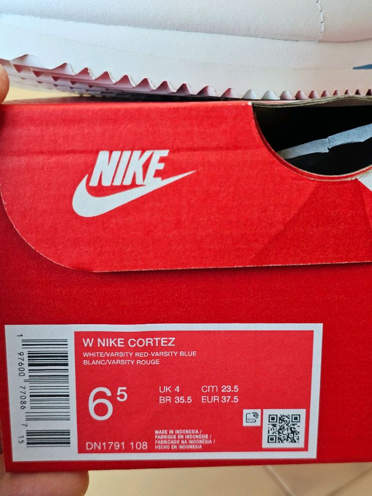 나이키 코르테즈 흰빨 235,240mm 새상품 DN1791108--2