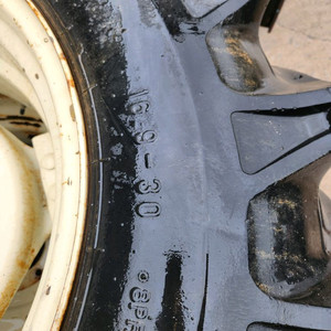 트랙터 타이어16.9-30