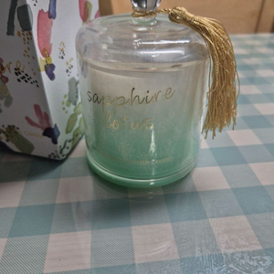 사파이어 로즈 캔들 선물용으로도 좋습니다