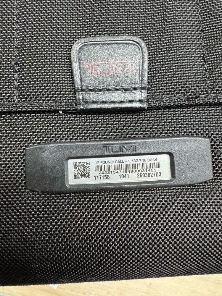 투미 알파3 4휠 컴팩트 익스팬더블 브리프케이스--2