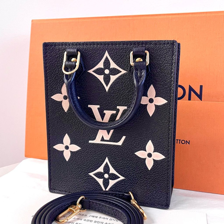 [S급/정품] 루이비통 쁘띠 삭 플라 크로스백 가방--1