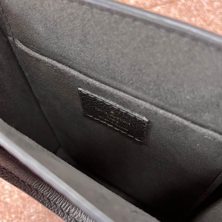 [S급/정품] 루이비통 쁘띠 삭 플라 크로스백 가방--8