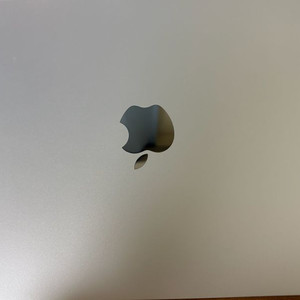 맥북 에어 M2 실버 (8/256) 배터리성능100 풀박스