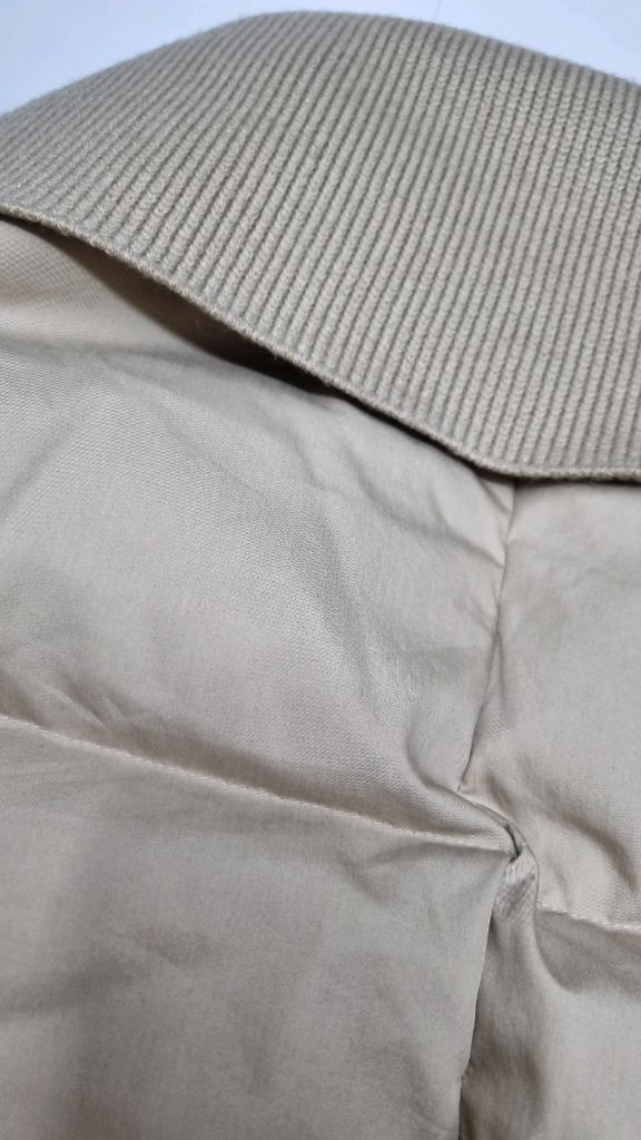 르꼬르망 덕다운 패딩 프리 이미지