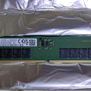 삼성 DDR5 PC5-44800 5600MHz 16GB PC용 메모리 새제품 팝니다