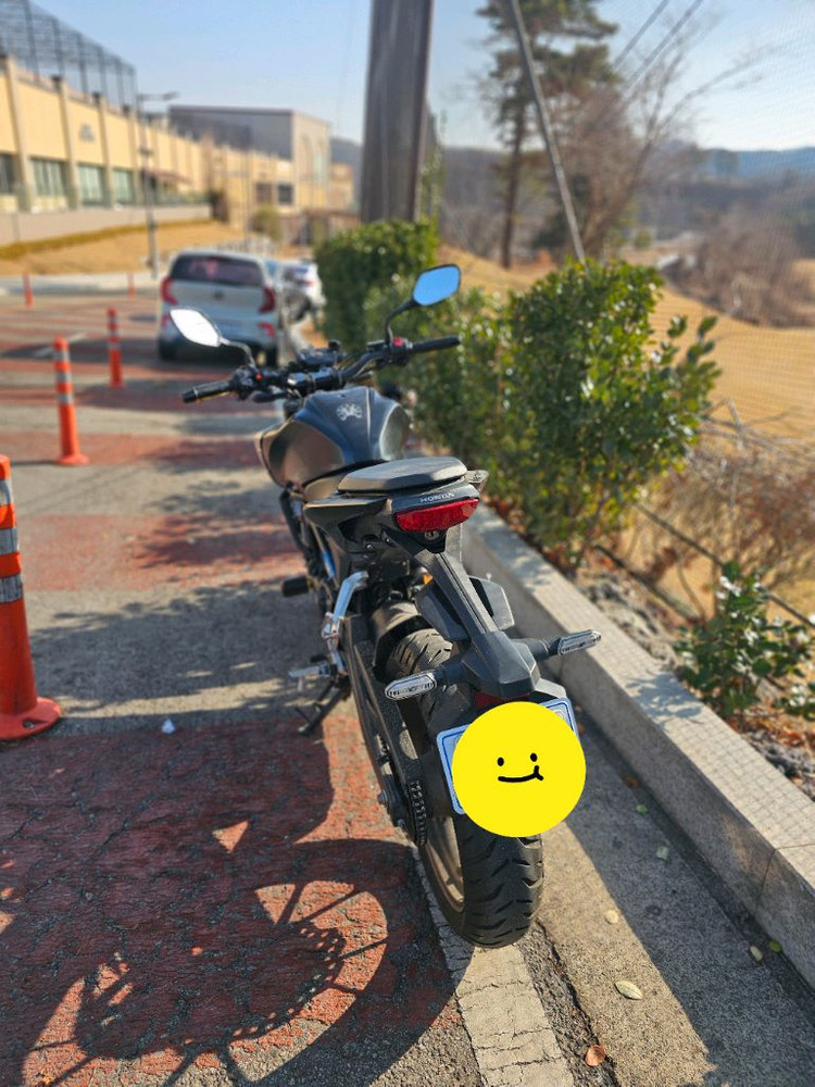 혼다 CB125R 이미지