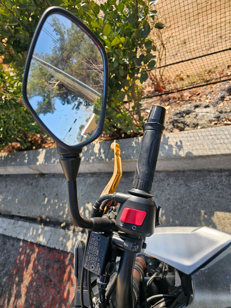 혼다 CB125R 이미지