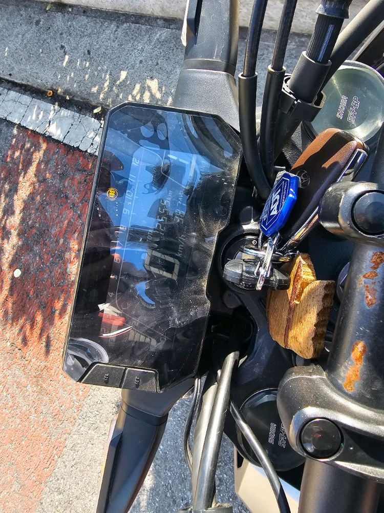 혼다 CB125R 이미지