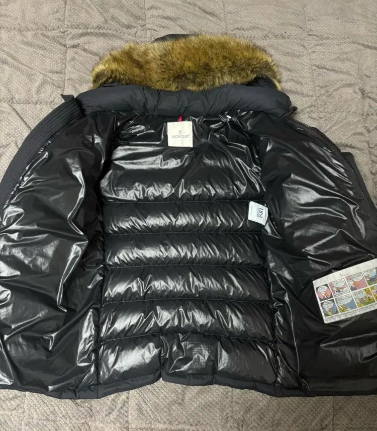 몽클레어 클루니24fw 이미지