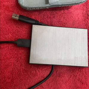 씨게이트 외장하드 2테라