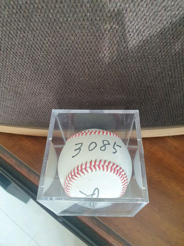 야구 싸인볼,,장훈 친필싸인--1