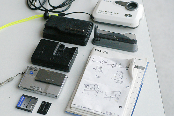 소니 사이버샷 DSC-T7 레트로디카 팝니다(수중촬영방수팩포함)--1