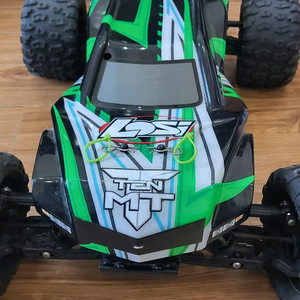 1/10 로시 mt rc카