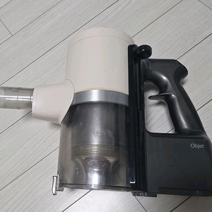 LG 코드제로 오브제 무선청소기 본체만 판매 이미지