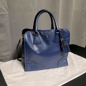 프라다 가방,크로스백토트백(디올샤넬보테가루이비통구찌셀린느생로랑발렌시아가)