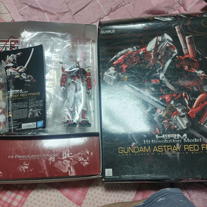하이레솔루션 모델 아스트레이 레드프레임 가조립 팝니다!