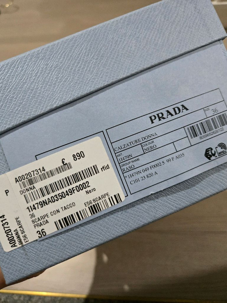 프라다 새틴 뮬 36사이즈 블랙 이미지