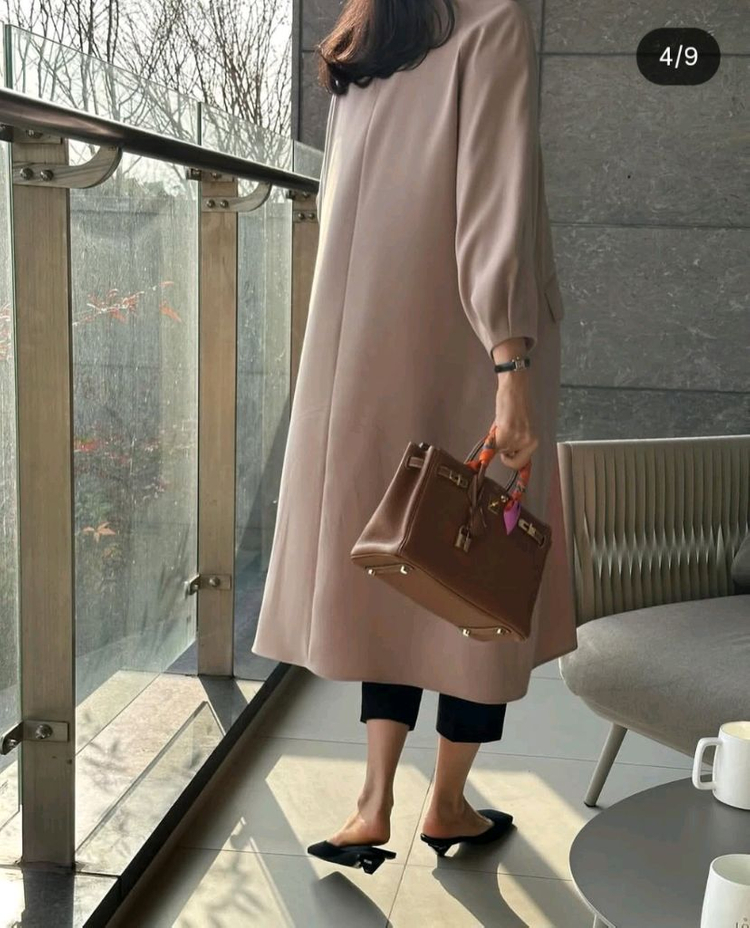 프라다 새틴 뮬 36사이즈 블랙 이미지