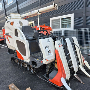 3조콤바인 구보다 ER320 이미지