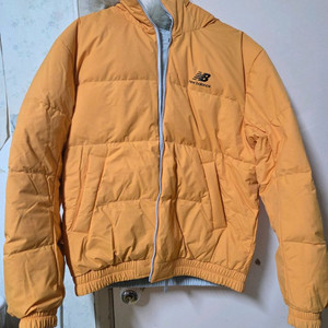 뉴발란스 구스 양면 95사이즈 패딩 팝니다