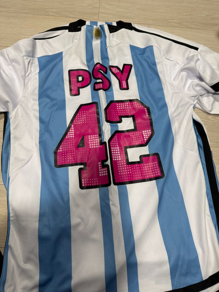 싸이 흠뻑쇼 유니폼 팔아요(M,XL) 이미지