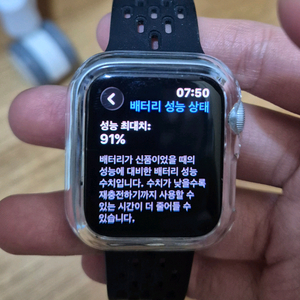 애플워치 se 2세대 40mm 실버 Model A2725