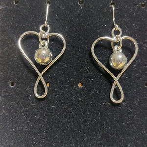 공방 웨딩 하객 귀걸이 빛을 비추면 엄청 반짝여