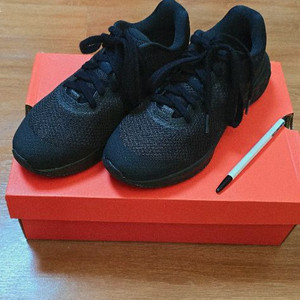 여.235-240) 나이키 여성 러닝 운동화, 레볼루션6 / 헬스 다이어트 조깅