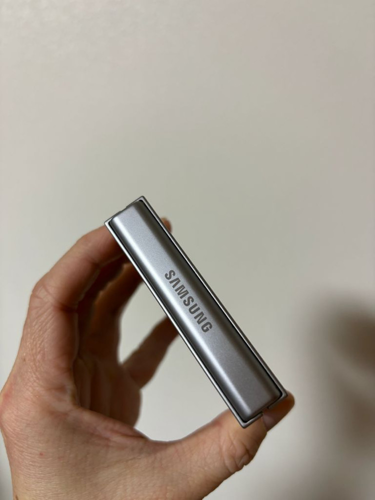 갤럭시Z플립6 512G 정상해지(새것급)--1