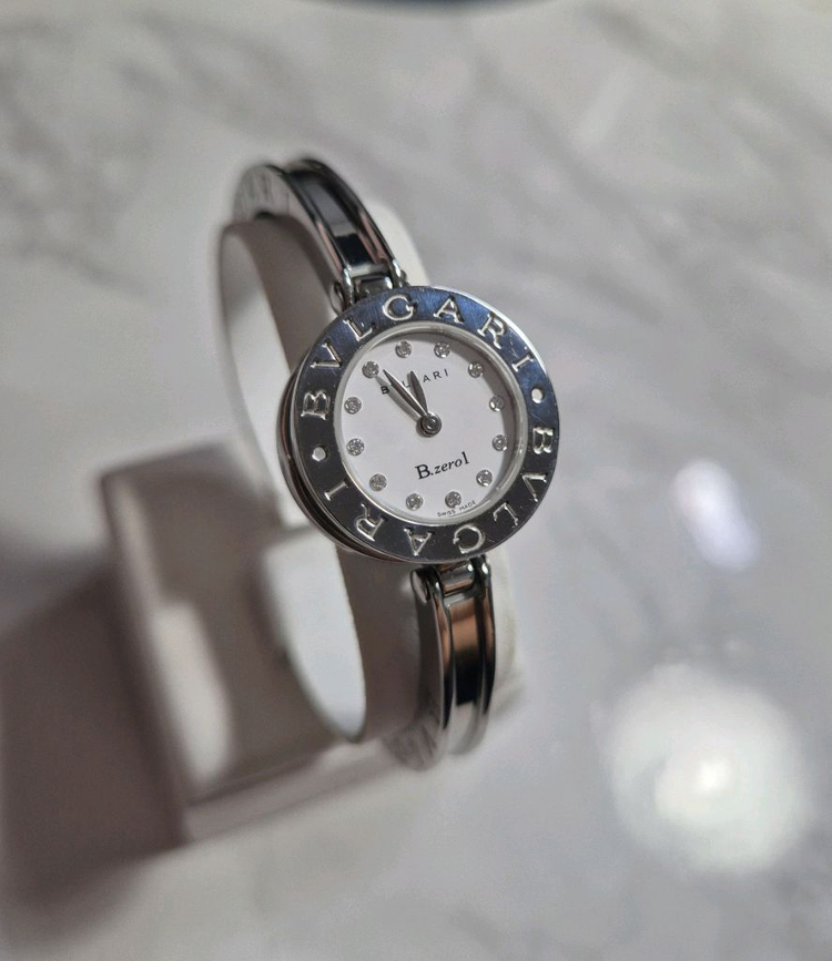 불가리 비제로원 12P 다이아 여성시계--1