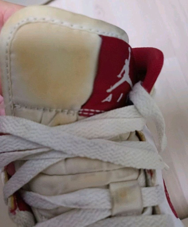 나이키 조던1 미드 챔피언쉽 레드 (W)--3