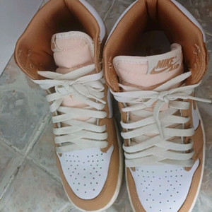 나이키 에어조던 1 레트로 하이