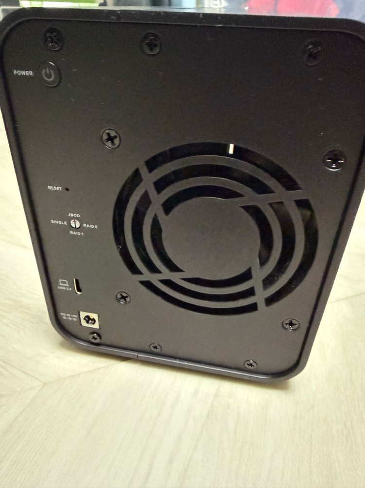 테라마스터 TerraMaster D5 Hybrid 5베이 DAS 저장장치 판매합니다. 이미지