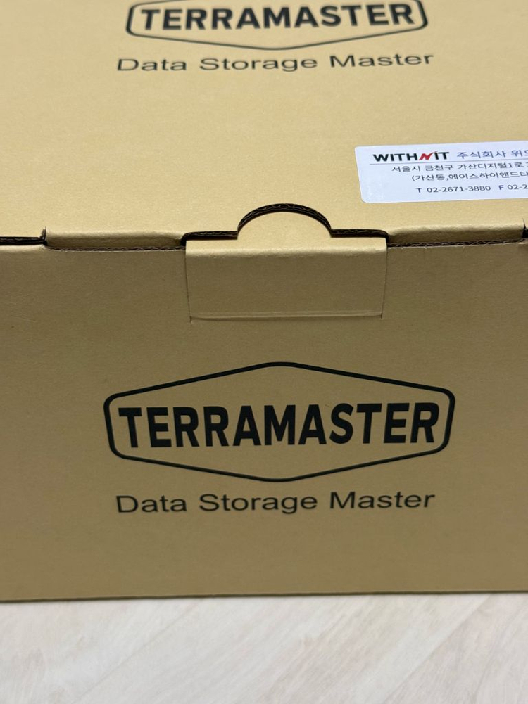 테라마스터 TerraMaster D5 Hybrid 5베이 DAS 저장장치 판매합니다. 이미지