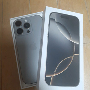 아이폰16프로 512G 새것급(베터리100)