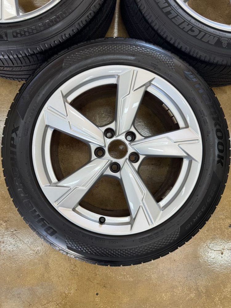 아우디A6 18인치 정품휠타이어 팝니다--1