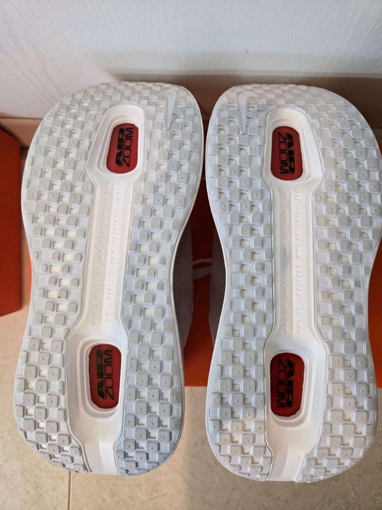 나이키 보메로 프리미엄 275--3