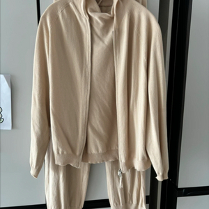 리틀블랙 홀가먼트 니트셋업