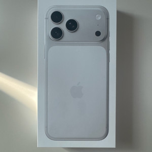 아이폰17 프로맥스 256g 실버 [미개봉] 자급제